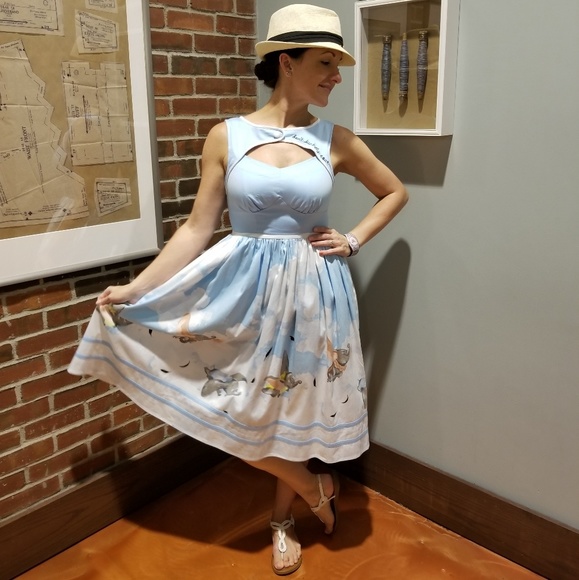 Meet Your Posher! - Picture 3 of 3